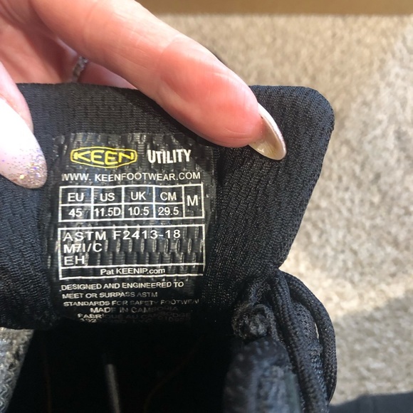 NEW in Box Keen Utility Detroit XT Mid waterproof boot black on black 11.5D - Picture 8 of 11